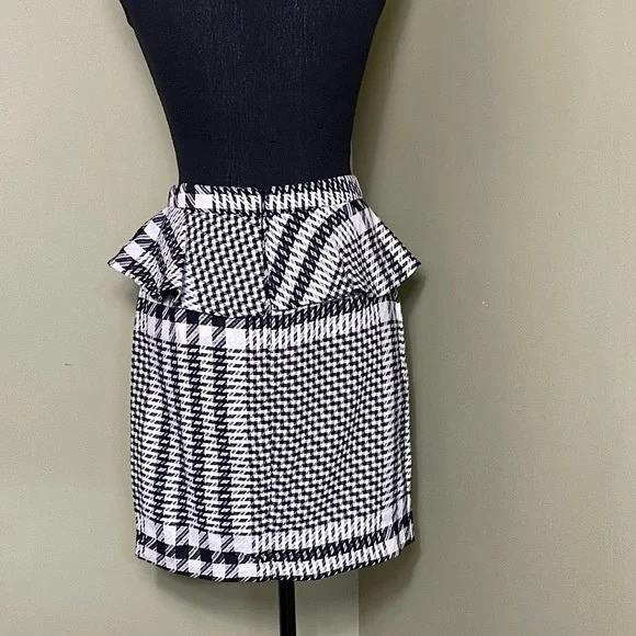 Zara Womens Skirt Black White Plaid Ruffled Pencil Houndstooth NWT - Picture 8 of 14